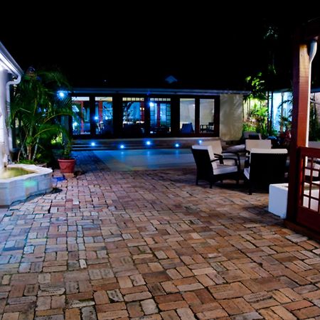 Island Inn Hotel All-Inclusive Saint Michael Ngoại thất bức ảnh